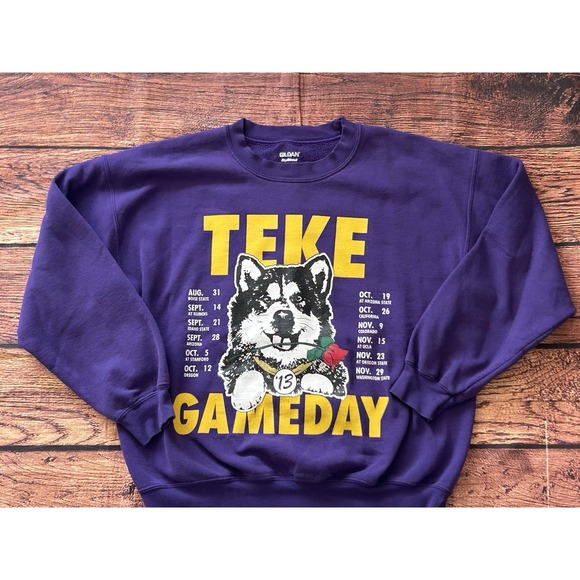 Gildan Jackets & Blazers - Vintage Purple Washington Huskies Gilden College Football 2013 sweatshirt
